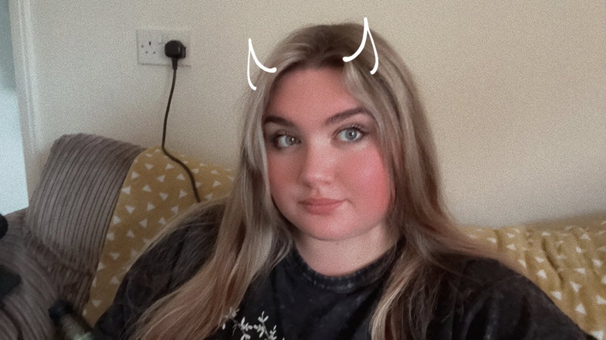 D3ADA5517's tweet photo. 27 and terrified but thriving in my own way https://t.co/dF3tCoXgfr