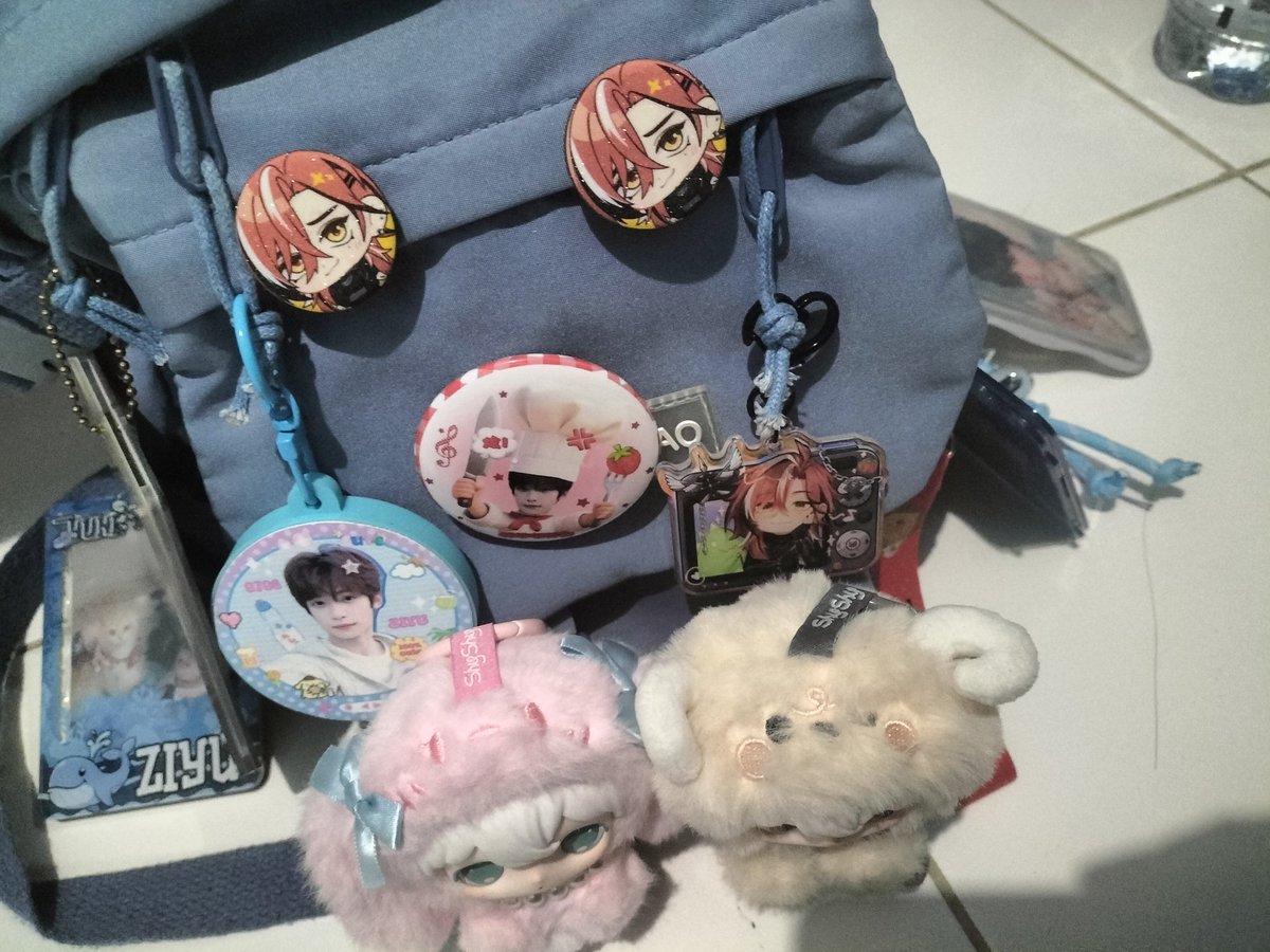 5Lilavisha__'s tweet photo. Padahal dh dikurangin 😭
Niat ny mau sesimple mungkin pdhl🤌🏻

#cf22 #day1 #comifuro #ziyu #vtuber https://t.co/JWfcXCMiLM