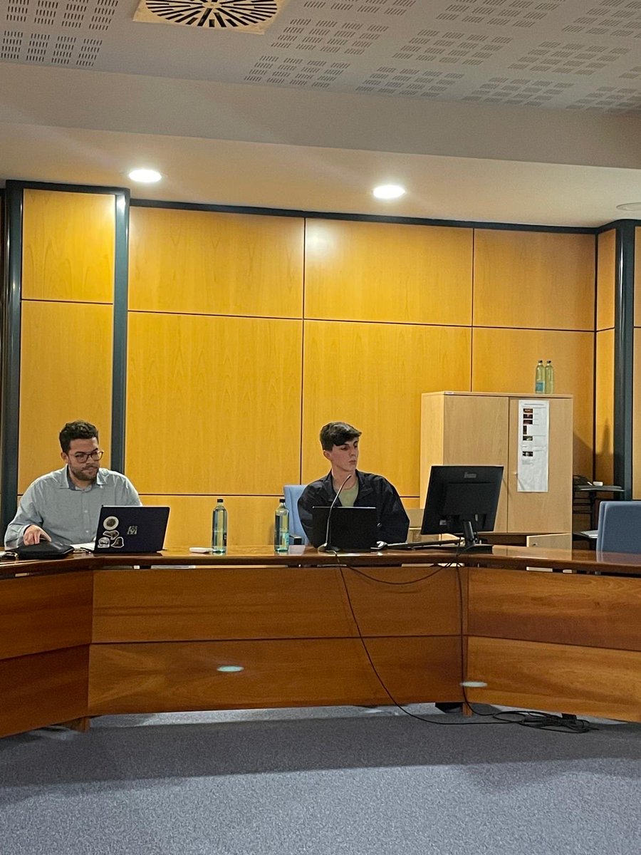 girartepoder's tweet photo. Turno en la sesión de tarde de nuestro doctorando Guillermo Del Olmo Ramiro y las colecciones incipientes de los Benavente. https://t.co/6JFUAFd7ux