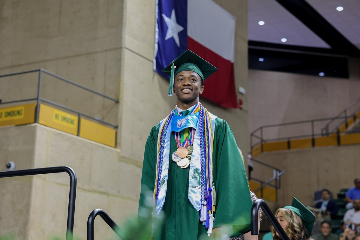 Midland_ISD's tweet photo. The Class of 2026 at Early College High School at Midland College continues a tradition of excellence! 🎓

This year, 89 students graduated from ECHS, with 99% earning an associate degree alongside their high school diploma and collectively earning more than $2.1 million in scholarships.

These graduates have demonstrated dedication, resilience, and academic excellence every step of the way. Congratulations to the ECHS Class of 2026 on this remarkable achievement! 🎉 #ExcellenceinAction #StudentExperience #Classof2026