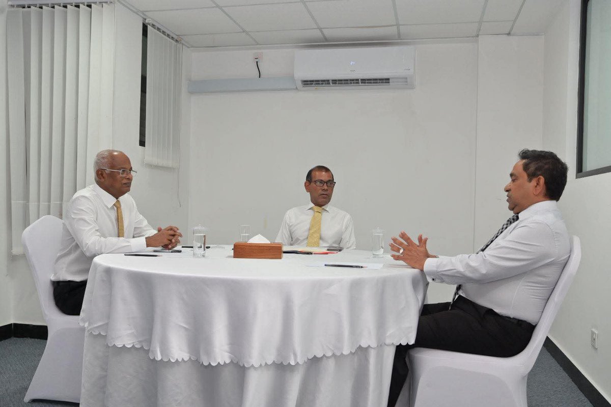 embarados's tweet photo. ﷽

🩵💛💜

@MohamedNasheed 
@ibusolih 
@prz_ymn https://t.co/kE9hCSIYom