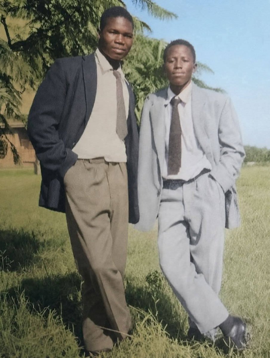 MosTabaka's tweet photo. It's Magang and Mogae at Moeng College 🇧🇼🔥🫵 https://t.co/VZgm2ZF28M