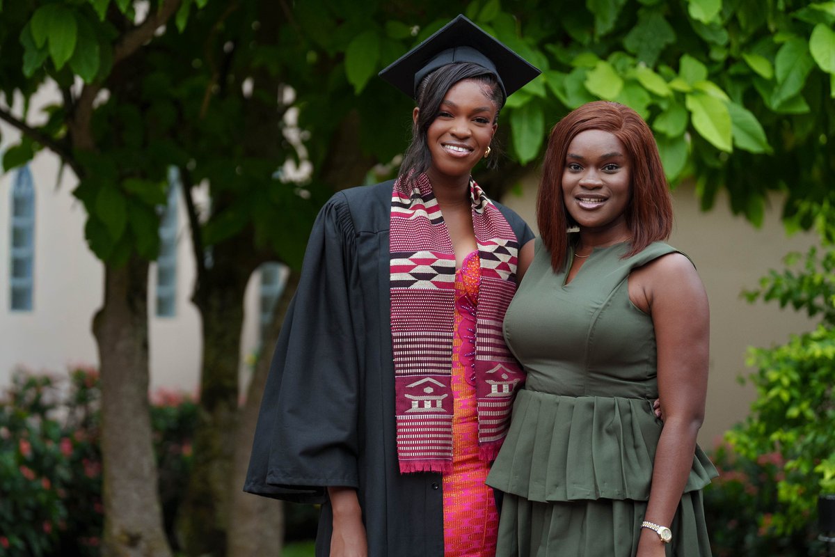 Ashesi's tweet photo. Cheers to all the members of the #Ashesi2026 now joining their older siblings as #AshesiAlumni, and cheers to the brothers and sisters who set the Ashesi example for their younger siblings to follow.

#AshesiGrad #atAshesi #Ashesi2026 https://t.co/fSuTFcMHfW