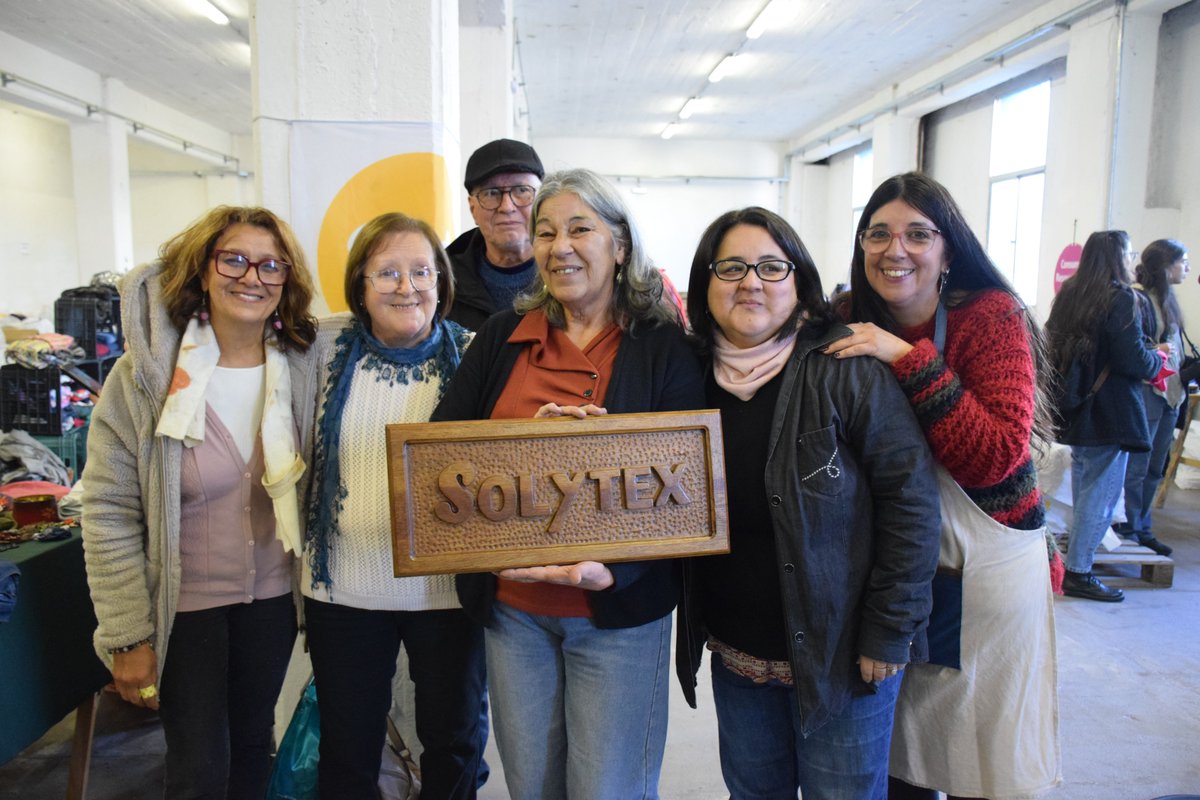 inacoop's tweet photo. Este jueves 14, la presidenta de Inacoop, @FernandezGCoop y los directores @MarisolFUy y @AuletCarlos participaron de la inauguración de la Planta Solytex en el Parque Tecnológico Industrial y Científico del Cerro.

Un espacio que apuesta a la economía social y solidaria, promoviendo la clasificación, reutilización, rediseño e intervención textil desde una mirada colectiva y sostenible.