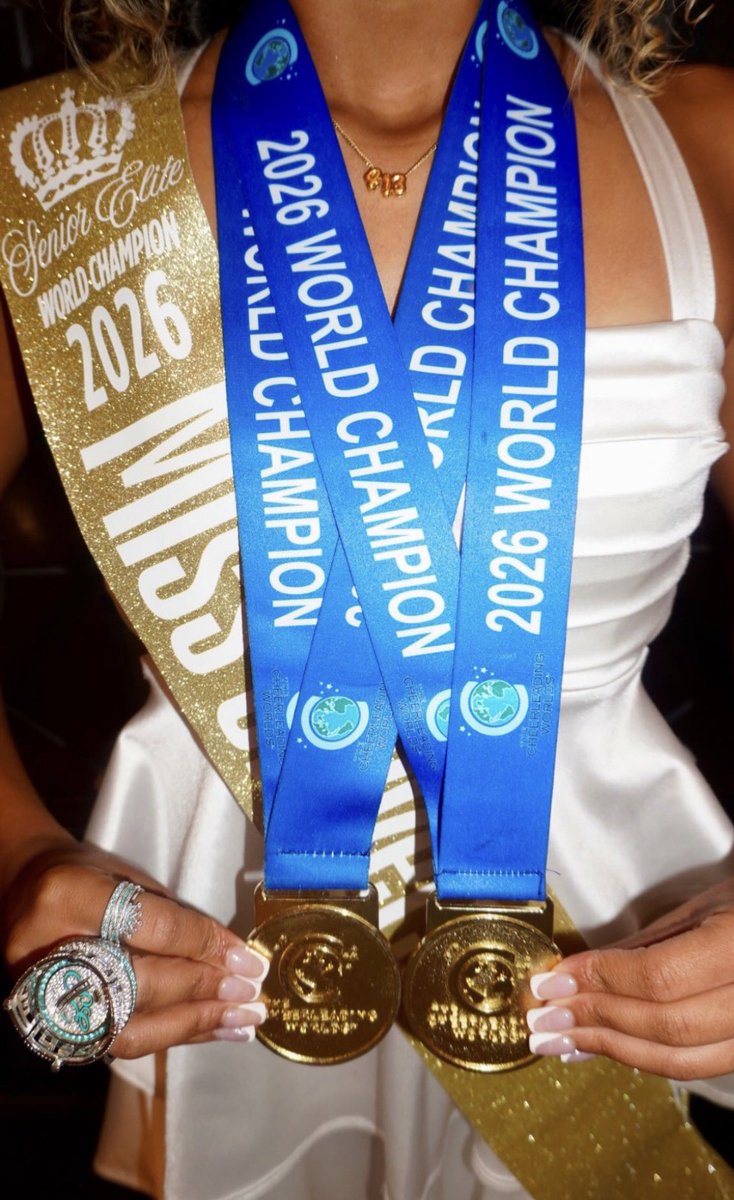 miss senior elite b2b ♛ tweet media