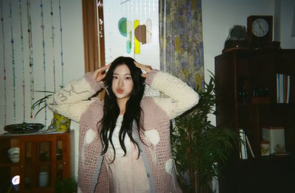 DIVE INTO GAEUL tweet media