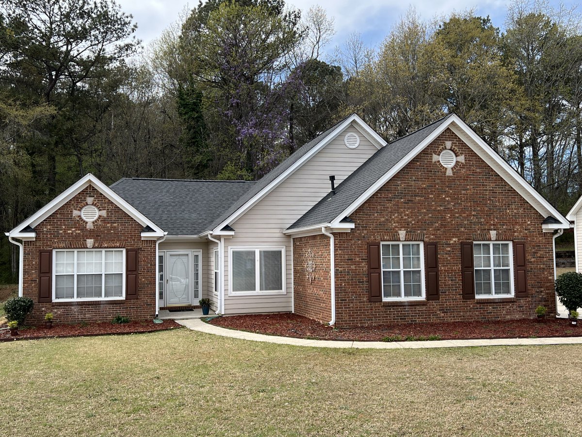 capstone1803's tweet photo. A how-to video can't adjust for real-world conditions. Our team will assess your roof on-site and perform repairs that will match its actual needs. Contact Capstone Roofing now to schedule your service. 
 
#RoofRepair #RoofingServices #RoofingContractor https://t.co/LZfyV9g87h