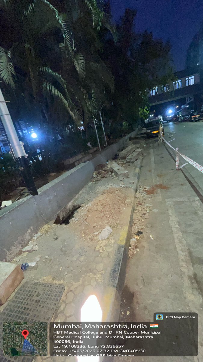 AbidTamboli5's tweet photo. @mybmc @mybmcwardKW Incomplete and careless work done by Maintenance Department at RN Cooper Hospital, U 15, Bhaktivedanta Swami Rd, JVPD Scheme, Juhu, Mumbai:400056.

Debris has been openly dumped causing severe air pollution and inconvenience to patients, senior citizens and pedestrians. Also 2 potholes have been left incomplete after excavation work which is dangerous for public safety.

Why is the work left unfinished? Concerned department should immediately clear the debris, complete the road restoration work and take strict action against responsible contractor/officers for negligence and public inconvenience.