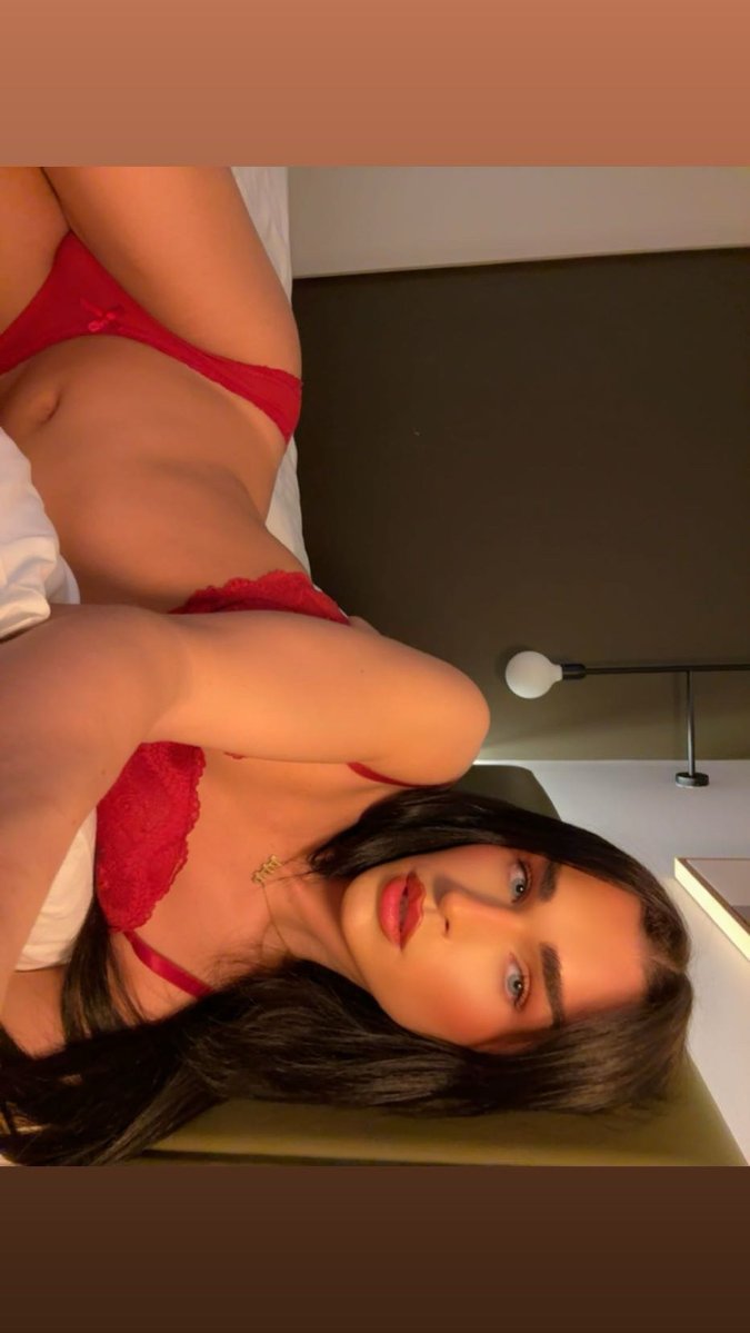 Gene_Berry__'s tweet photo. Can I lay beside you?😈 https://t.co/v8nUEuUDmv