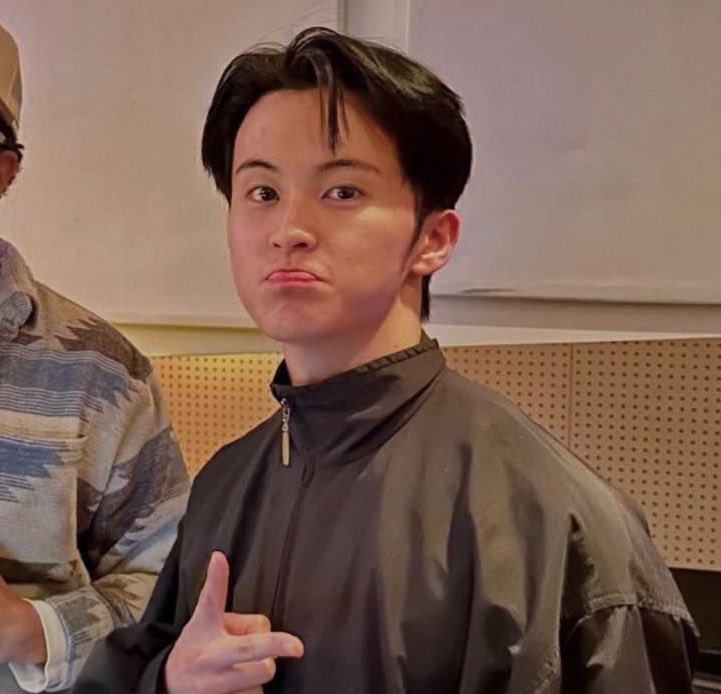 ไอ้พุน tweet media
