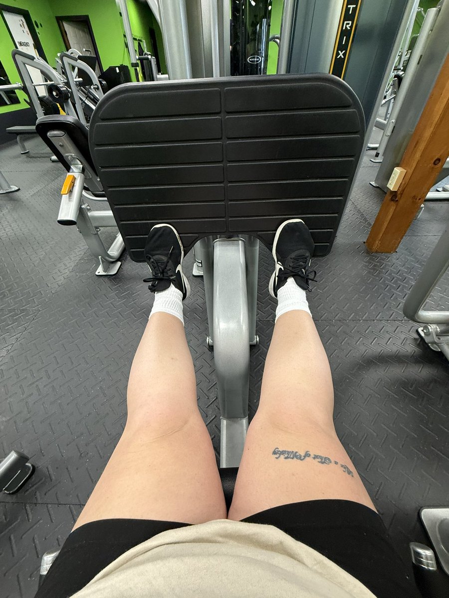 AamellF's tweet photo. Thick thighs save lives. 😉 https://t.co/Ki9p5HXzE4