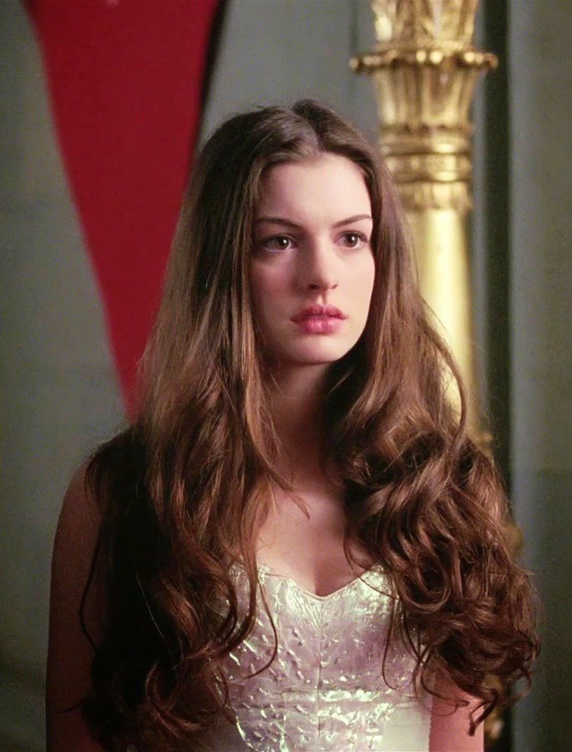 Anne Hathaway Brasil ⚔️ tweet media