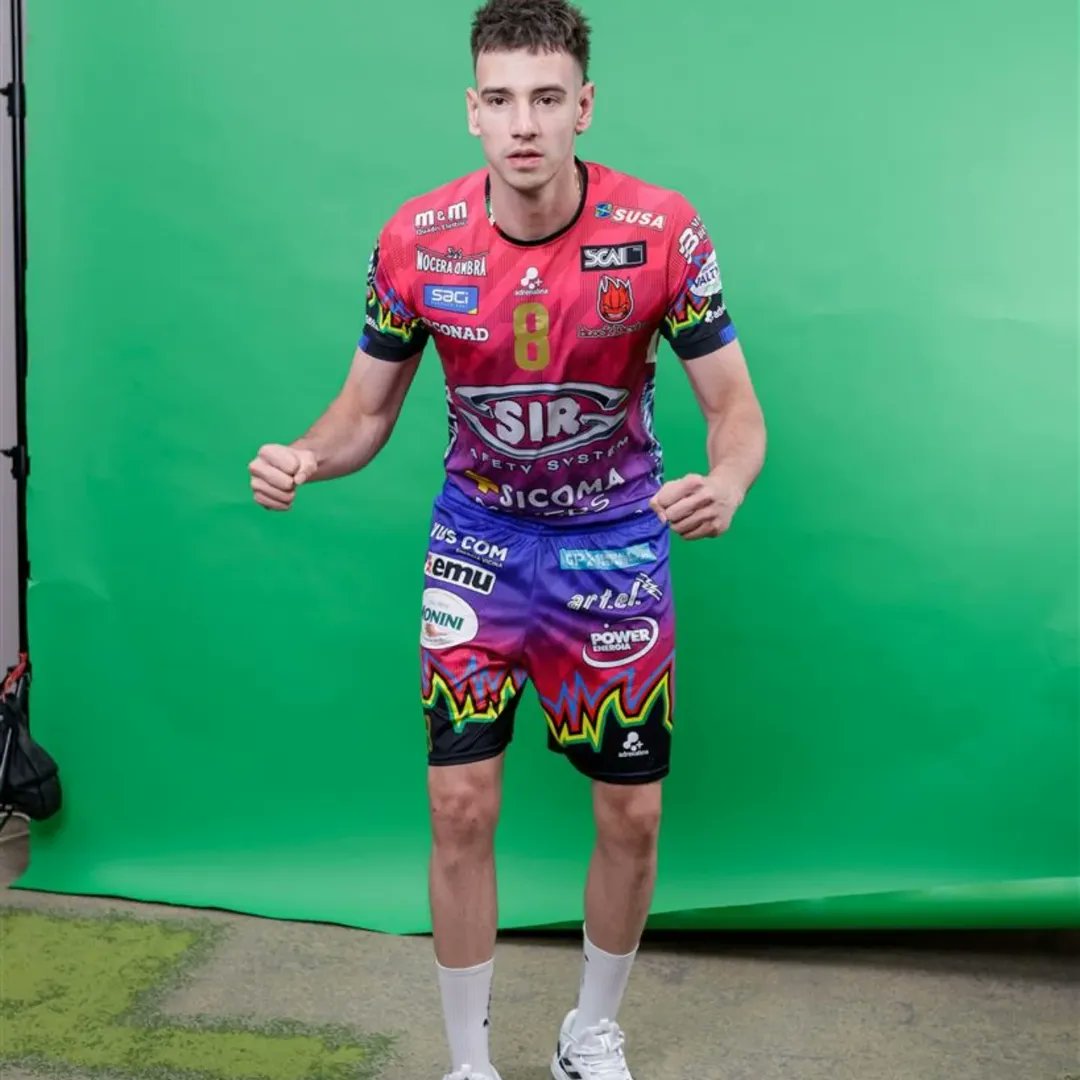 myR tweet media