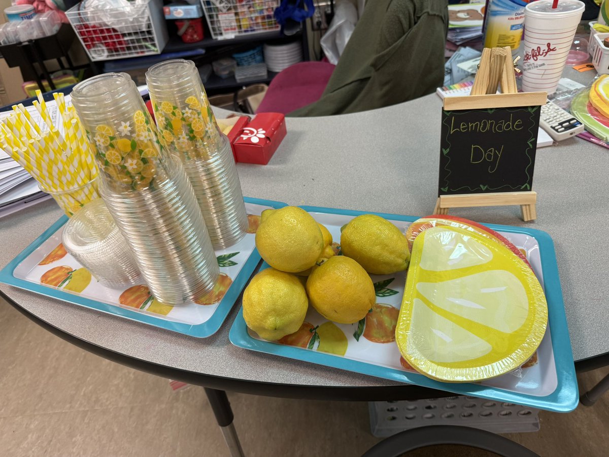 MrsBRamirez's tweet photo. We cheers to the end of the year! Lemonade day was a success we had a day full of learning in a thematic way! Then we enjoyed some homemade lemonade during science and lemon bread. Groggy lemonade stand read aloud was a hit! @CrosbyISD @CrosbyElem https://t.co/EQkWeCtwSq