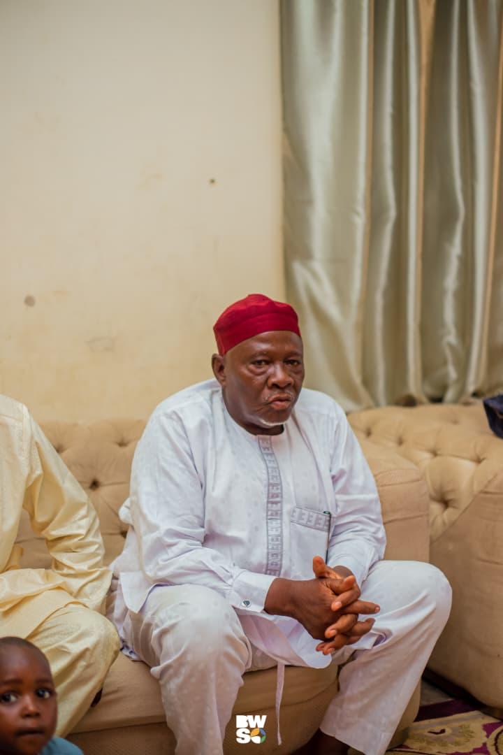 thebwsorg's tweet photo. APC stalwart Alhaji Baba Malam and members of his political family in Katagum LGA have endorsed Dr. Bala Wunti’s 2027 governorship aspiration.

The elder statesman pledged to mobilise his structure and support the Bala Wunti project across Bauchi State.

#BalaWunti #BWSO #Bauchi https://t.co/v03hZyObEM