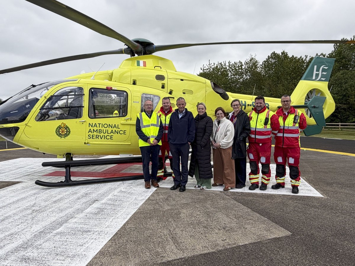 WesternHSCTrust's tweet photo. 🚁 A first for Altnagelvin Hospital as Aeromed 02, the new NAS HEMS aircraft, touched down on our helipad.
An important step for future patient transfers from Donegal 🏥

Thanks to @AmbulanceNAS 🤝 for showcasing the service and aircraft. https://t.co/dbbQAoBP39