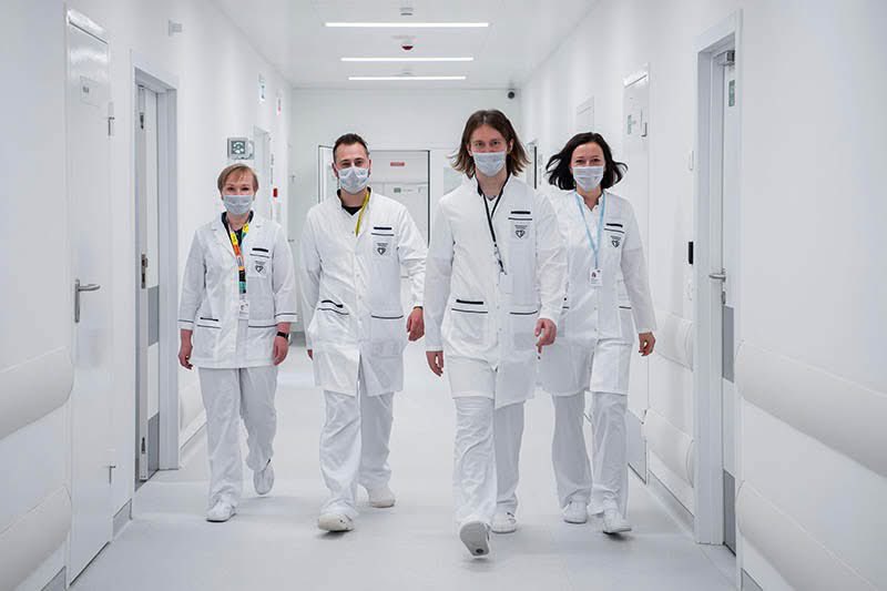 _anmco's tweet photo. 🔥 Formazione medica e qualità di vita possono convivere? Sul #CnO un'analisi sul tema della formazione degli specializzandi tra impegno, qualità di vita e futuro della Sanità #cardiologianegliospedali👇https://t.co/OT9RQH0iWX https://t.co/gneBAHGM7r