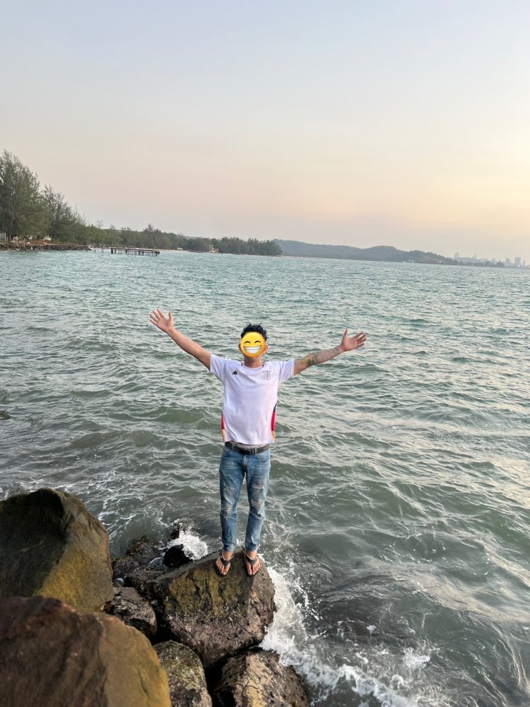TiSolo1236's tweet photo. ឆ្នេរព្រែកត្រែង ព្រះសីហុន https://t.co/pxgQ14rND1