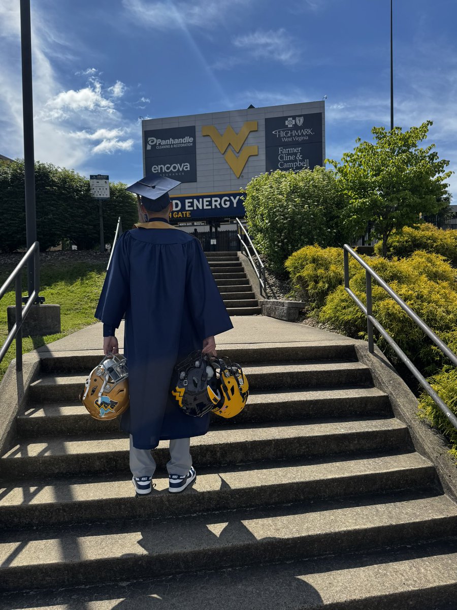 WV Mini Helmet Enthusiast tweet media