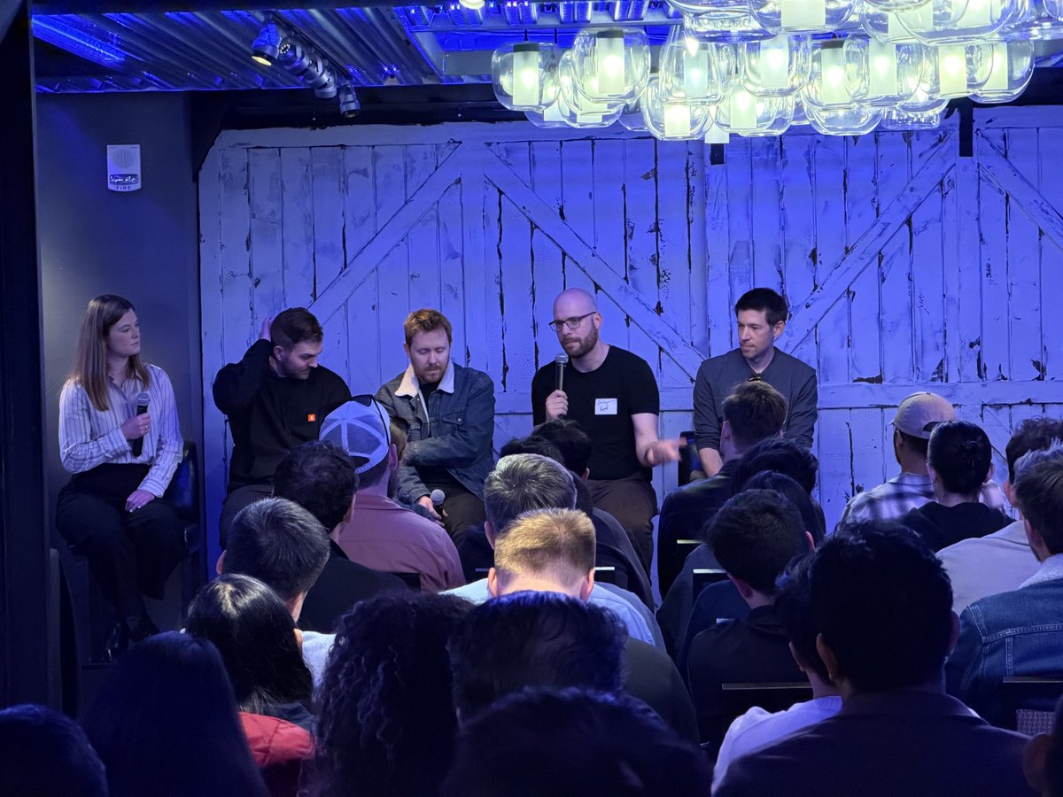 insecureagents's tweet photo. Thanks to all our panelists for a great discussion on building internal AI

We learned how Cloudflare doubled MR velocity, Browserbase’s feature request pipeline runs at 100% coverage, and how Sentry turned a full debugging session into 1 slack message

@pk_iv  @zeeg @ianlivingstone @irvinebroque