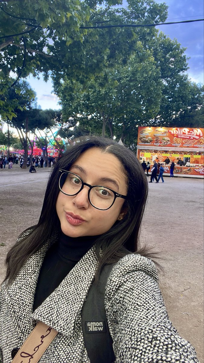 psanchezdelcast's tweet photo. Mi primer San Isidro en Madrid, día de Madrid, donde los Chotis,Claveles y el Agua del Santo de la Ermita es una tradición que se mantiene!!Gracias a Madrid por recibir con los brazos abiertos a quienes llegamos a esta hermosa ciudad🙏🏻🇪🇸 #NuevaMadrileña #DiaDeMadrid #Descendencia https://t.co/3780KrkXRY
