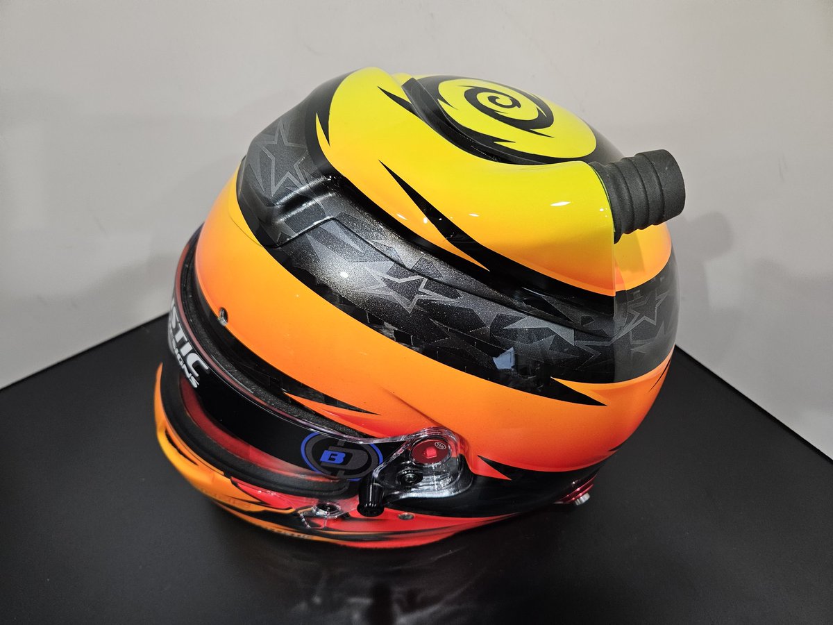 BallisticLids's tweet photo. Mike Norris Travis Pastrana tribute helmet. 
#ballisticdesigns #custompaint #custompaintedhelmet https://t.co/kEk0y5hjUg