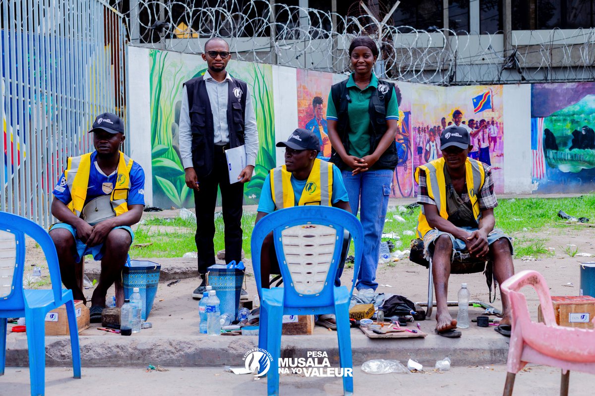 KadimaFoundati's tweet photo. La Fondation Kadima a lancé PESA MOSALA NA YO VALEUR dans le but de propulser, d'aider et d'encourager la population à se prendre en charge.

Il n’y a pas de sot métier, dit-on. https://t.co/CasYJznK2E