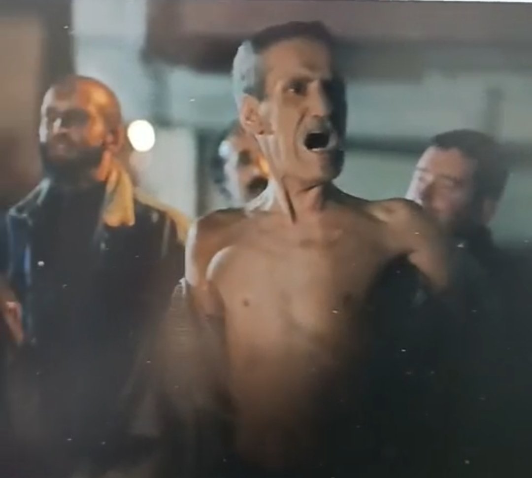 RexRegiRebel's tweet photo. Benim noktasız, bitmeyen cümleli, bir paragraflık, iddianame usulü dilekçelerim şöyle çıkıyor hakimin/savcının karşısına. 

Çalışan adam dilekçesi.
Ne de jure ne apilex
Safi emek. https://t.co/4wHHDQkcsP