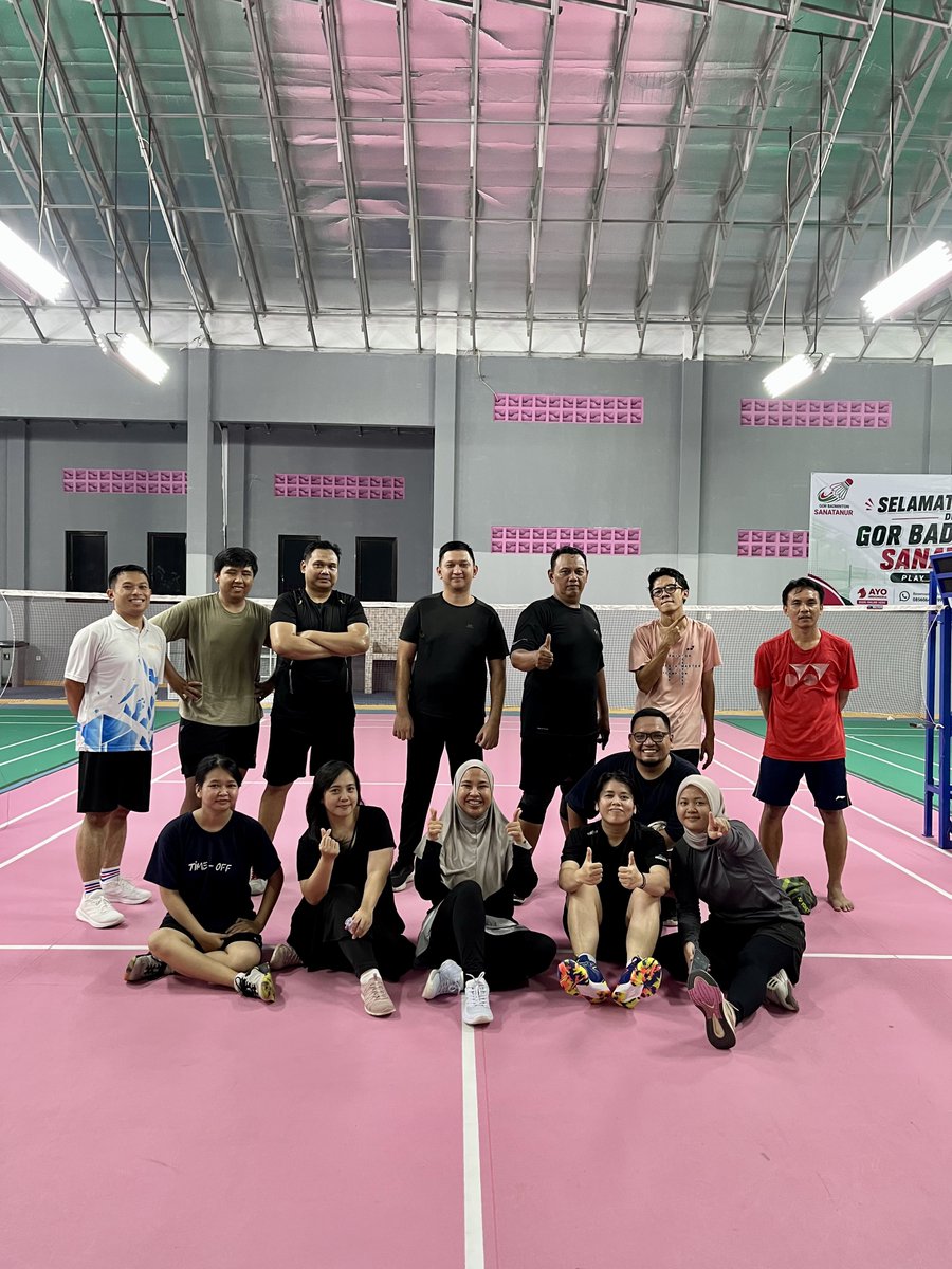 elvandss's tweet photo. Relationship status: committed to badminton https://t.co/yswLg74DLJ
