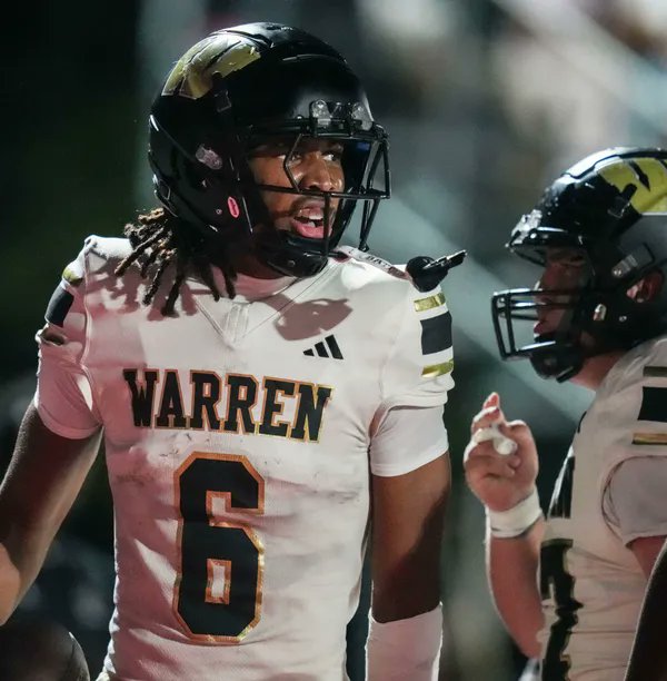 KyleNeddenriep's tweet photo. Warren Central WR Zechariah Wallace cuts list to five schools, sets official visits. Plus, five more things to know on upcoming official visits for Indy-area players. https://t.co/a1DYDQd0Qw https://t.co/vxbxNjmsge