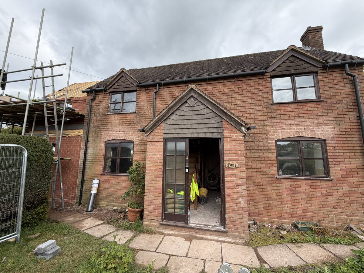 TettBuildCo's tweet photo. Albrighton project having its lid installed and roof tiled.

For all your building requirements call us on 01902 342167 or visit https://t.co/VZUur2TPRT for free no obligation quotation.

 We have an end of June slot come available if anyone’s interested get in touch https://t.co/MInwnehrQh