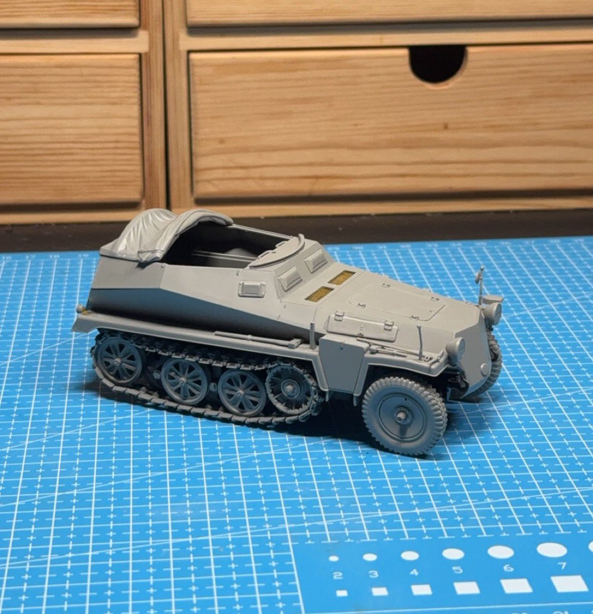 comezz3's tweet photo. takom sd.kfz 250/1 https://t.co/O049QP7Mew