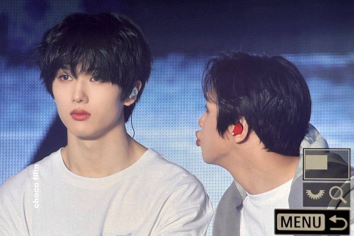 두루미 tweet media