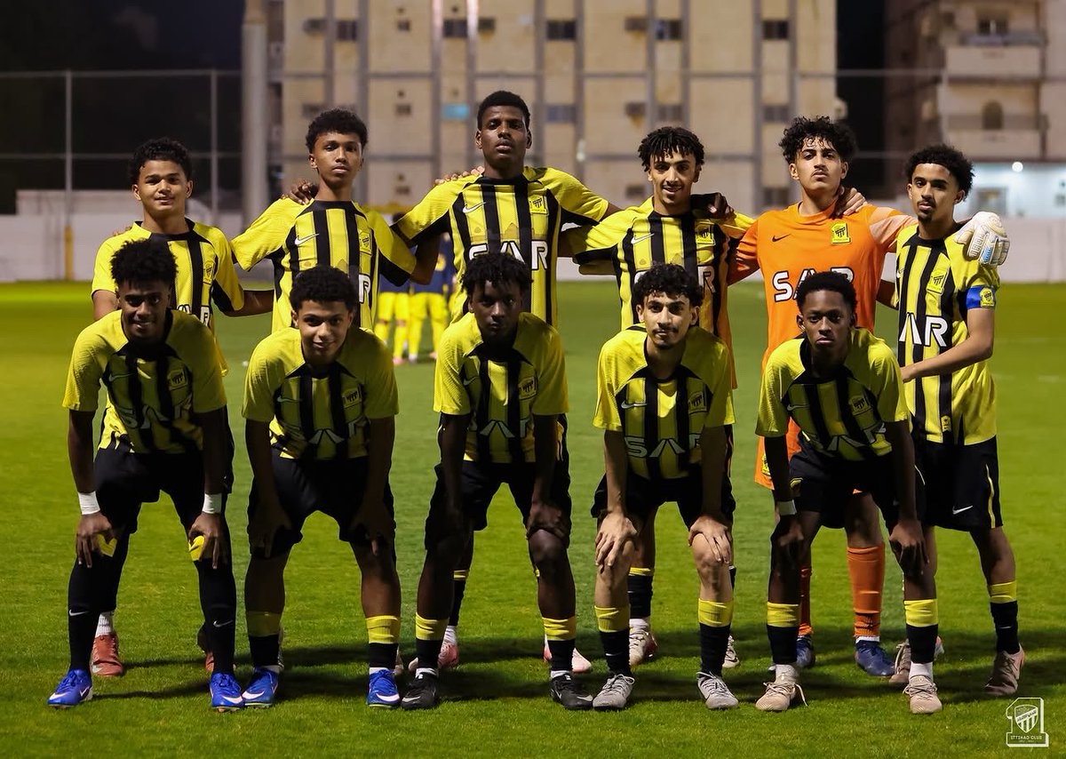 InsiderItti's tweet photo. 🚨🏆 رسميًا ||
نادي #الاتحاد يحقق الدوري الممتاز U15. https://t.co/Lvb1MCBIja