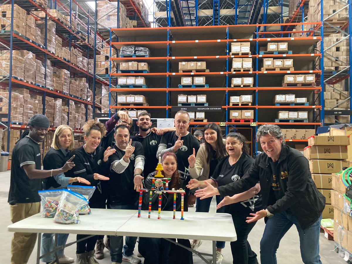 kriesgo's tweet photo. Felicidades por este 68 aniversario @MonzadeObrerol cumpleaños compartido con todo el equipo  y celebrado como TEAMBUILDING @outdoorasturias con  la metodología participativa desarrollada por @FIDACONSULTORES en acción a tope! 😀 Equipazo Alto Rendimiento https://t.co/Ws9QUyWfnh https://t.co/S6p26iIrZH