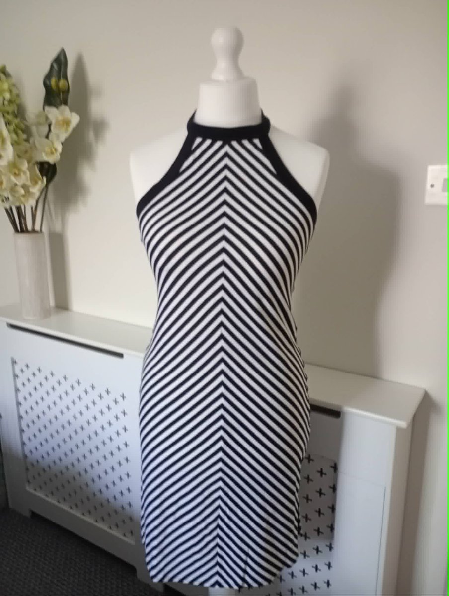 True Vintage YK2 2000s Era Black & White Chevron Halter Dress by Etam https://t.co/jyKpD04Tle #Vintage #2000s #vintagefashion #UKFashion #Etam #blackandwhite #YK2 #originalvintage #monochrome #VintageStyle True Vintage YK2 2000s Era Black & White Chevron Halter Dress by Etam https://t.co/jyKpD04Tle #Vintage #2000s #vintagefashion #UKFashion #Etam #blackandwhite #YK2 #originalvintage #monochrome #VintageStyle