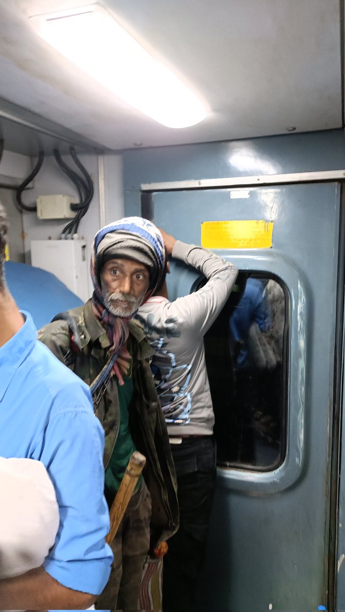 subhamC08831520's tweet photo. @RailMinIndia @RailMadad I am travel in train no 15630 From Nagaon to Tambaram my PNR No is 6100745840 some unauthorised person will get inside our train 3rd Coach. No RPF security in the train. Please look into the matter of security . https://t.co/TpXqYrIHTs