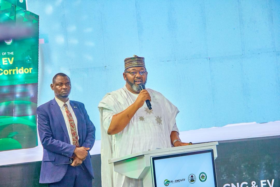 The Presidential Initiative on CNG & EV tweet media