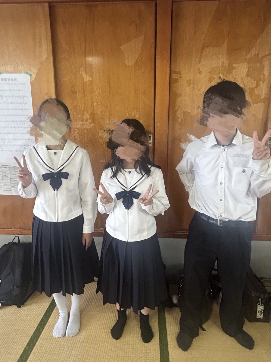 daisho_engeki's tweet photo. 🌸大垣商業高校です🌸
新入生が3名入部してくれました！
新しい仲間を迎え、さらににぎやかになりました✨🤍
これからみんなで楽しく活動していきます！
これからもよろしくお願いします！🌸🤍 https://t.co/S6fVrUrRu8