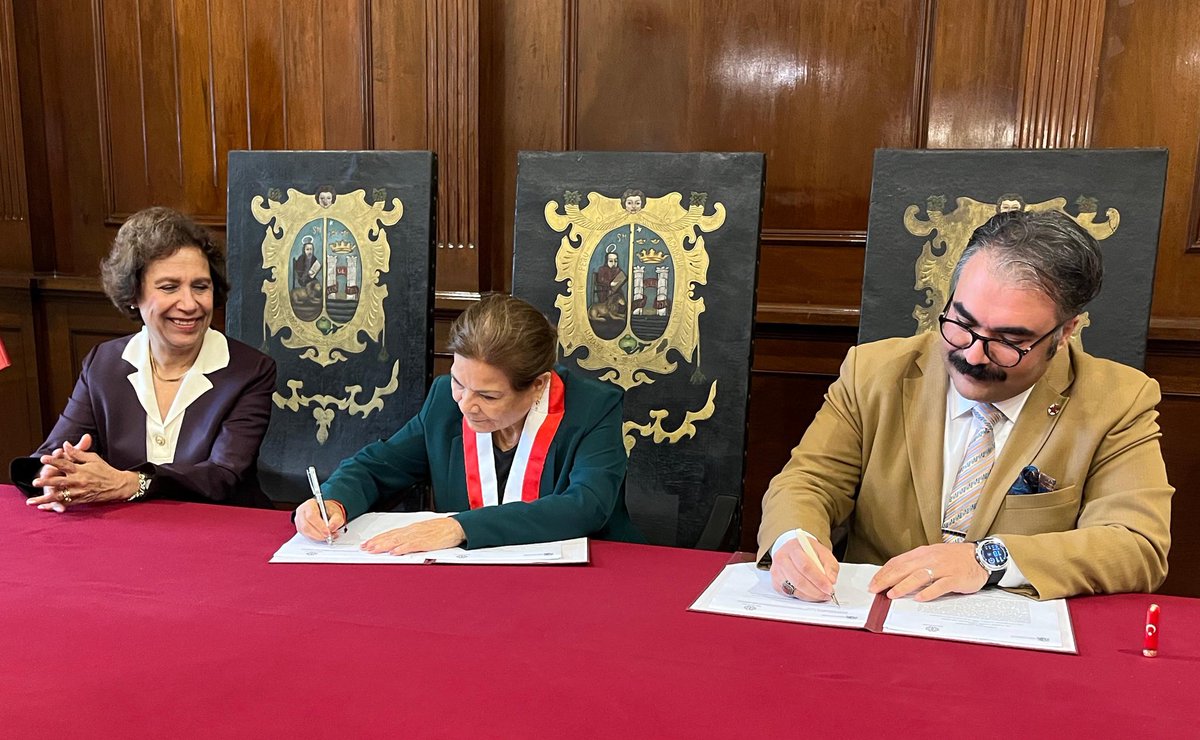 TMaarifENG's tweet photo. We have added a new country to the 65 nations where we operate: Peru 🇹🇷🇵🇪

We are excited to launch our first official initiative in Peru through the Türkiye Studies Center to be established under the cooperation agreement signed with Universidad Nacional Mayor de San Marcos, one of the oldest higher education institutions in Peru and Latin America.

Signed in the historic building where San Marcos University began its educational journey nearly 475 years ago, on the occasion of the university’s anniversary, this agreement will pave the way for a wide range of academic and cultural collaborations, from courses on Türkiye and joint publications to postgraduate academic studies and intercultural engagement.

We hope that the signing ceremony, held in the presence of H.E. Serra Kaleli, Ambassador of the Republic of Türkiye to Lima, will contribute to a new chapter in the academic and cultural relations between Türkiye and Peru.