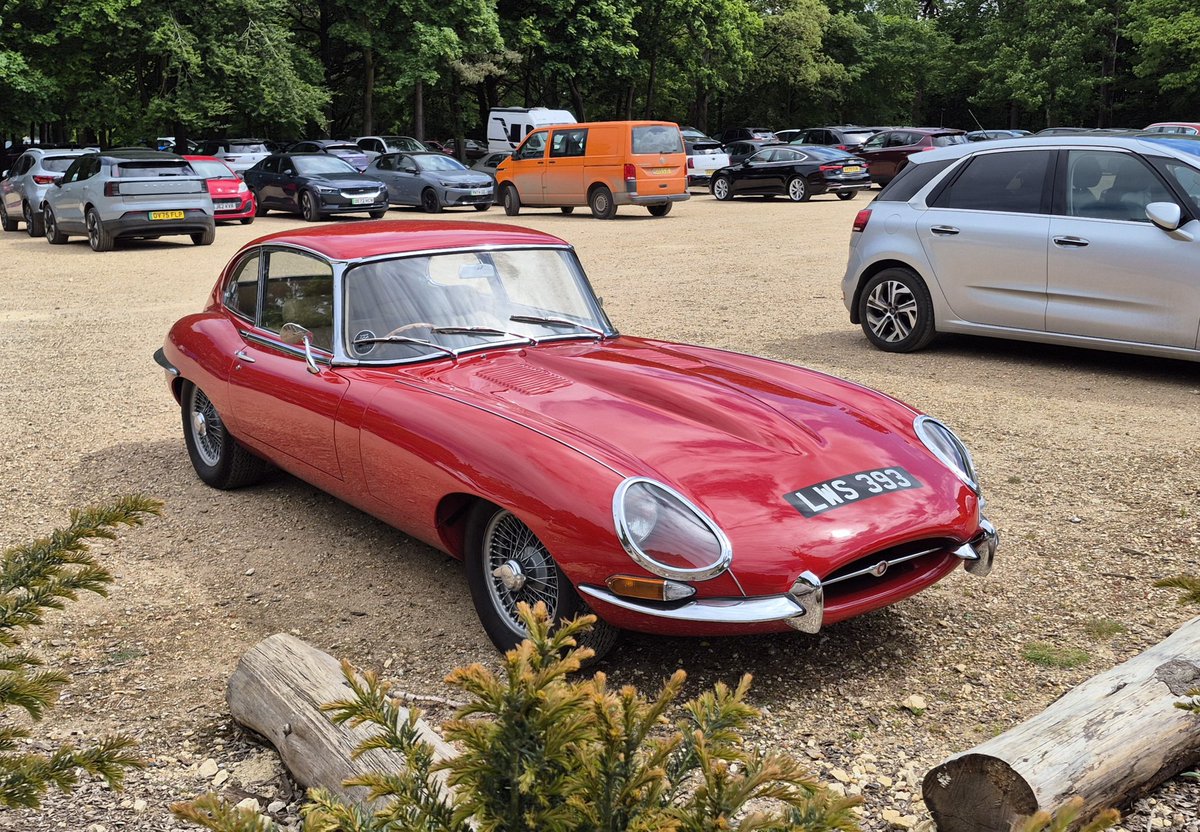 BaycroftAl's tweet photo. North Norfolk spot..lovely too #Jaaaag #Jaguar #CarTwitter https://t.co/5dVdkM0OJs