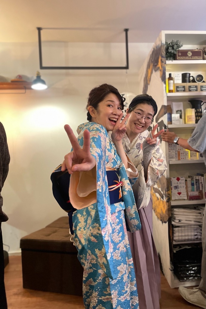 Mitsue7's tweet photo. #theLOBBY寄席

満員御礼大成功チャーーッス！

皆さまめっちゃ笑ってくださって大感謝ウェイーー！

本当にありがとうございましたーーー！ https://t.co/7vkNpe0yUF