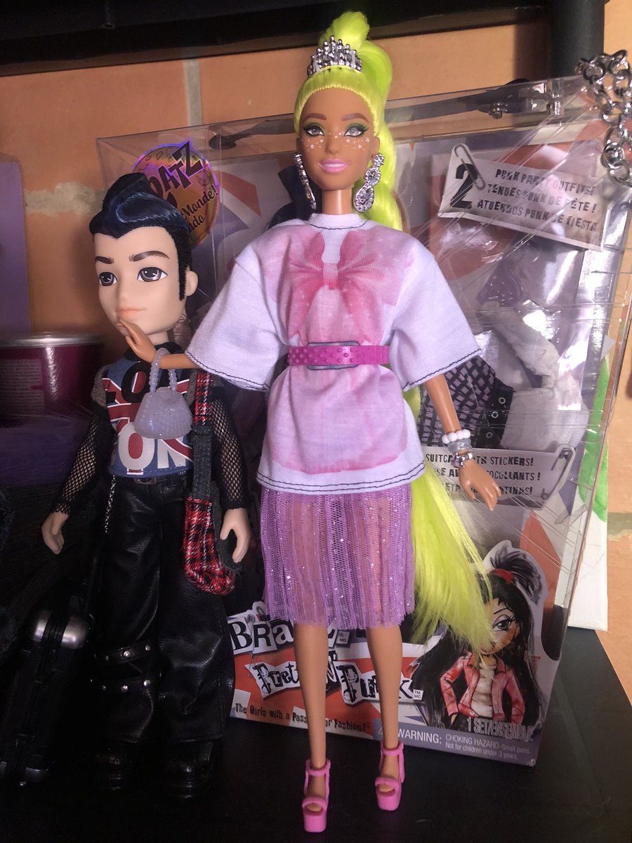 missing barbie shoe tweet media