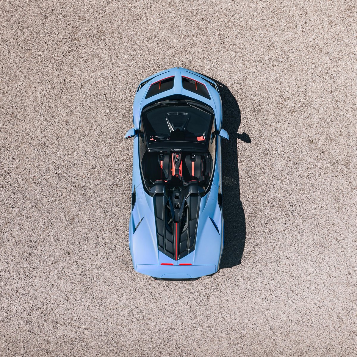 SC_Leasing's tweet photo. Lamborghini has unleashed its most powerful ever open-top model - The Aviation-inspired Fenomeno Roadster.
The Raging Bull brand is determined to keep its legendary, naturally aspirated V12 engine alive by bolting modern electrification to it.

Just look at the recent Lamborghini Revuelto, a ground-breaking HPEV (High Performance Electrified Vehicle) which combines a 6.5-litre V12 with three electric motors and a rechargeable battery pack.

Read the full article here: https://t.co/A3c8HNkzhD