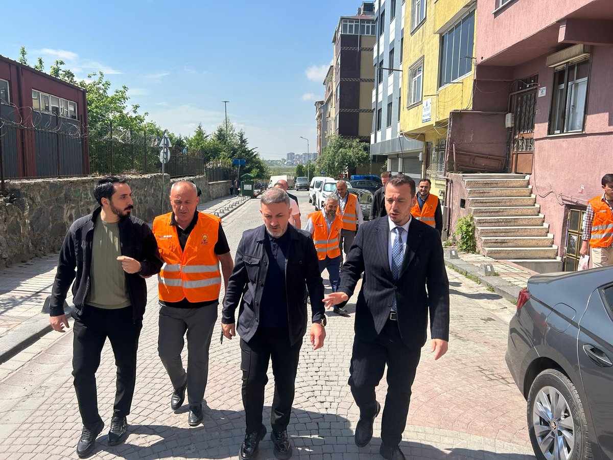 erdal_ucar's tweet photo. Malkoçoğlu mahallesinde vatandaşlarımızla bir araya geldik… https://t.co/BO7lURmaDZ