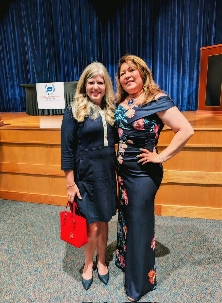 evelincast48900's tweet photo. Thank you for the invitation, Mr. Tamayo. It was a privilege for my husband and me to support you on this very special day for so many parents. Congratulations, graduates🎓🎊👏@AldineISD @drgoffney @estebantam @Aldine_FACE https://t.co/neF4SQ1oJU