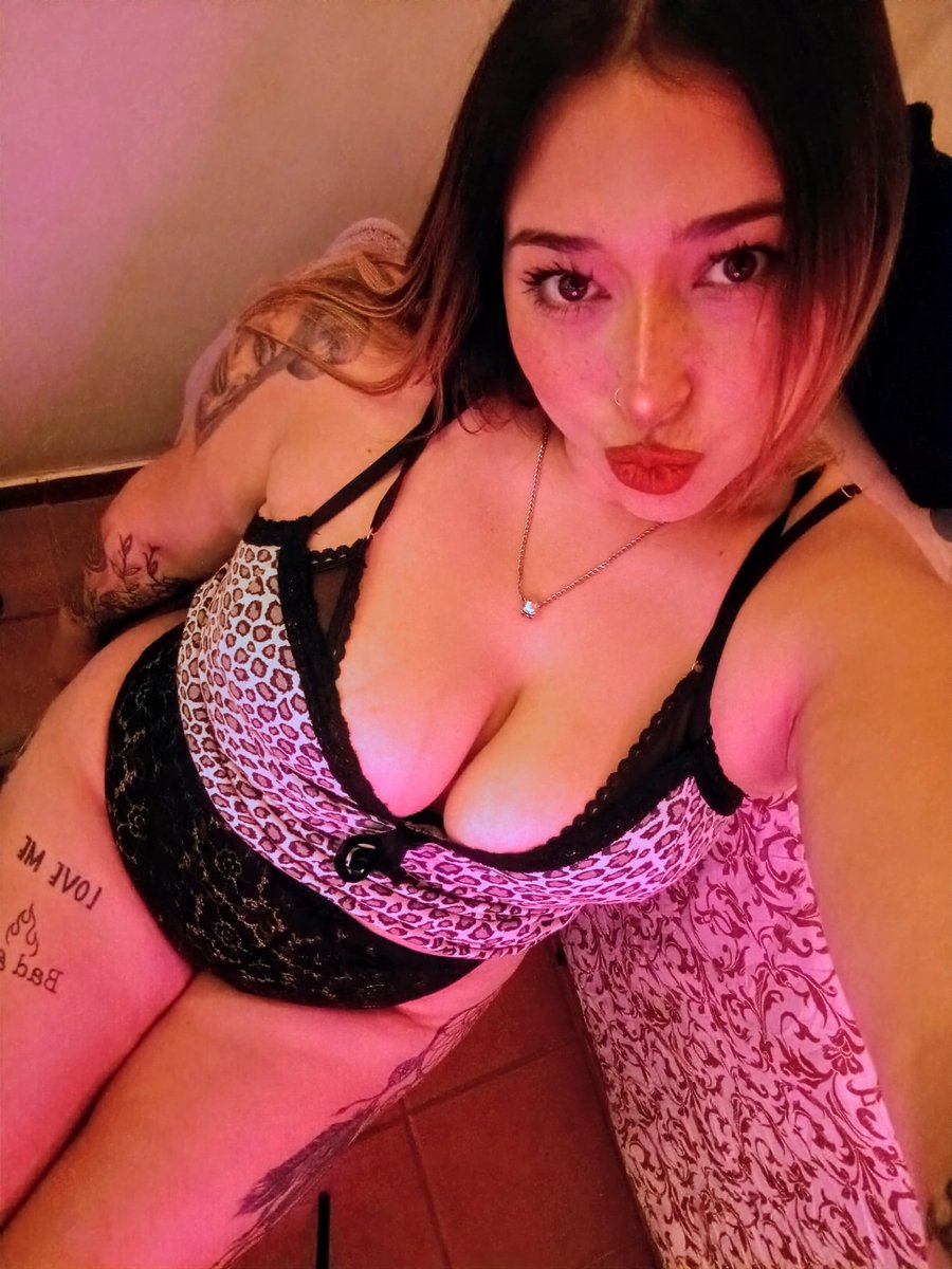 Mandy 🌺🦋 tweet media