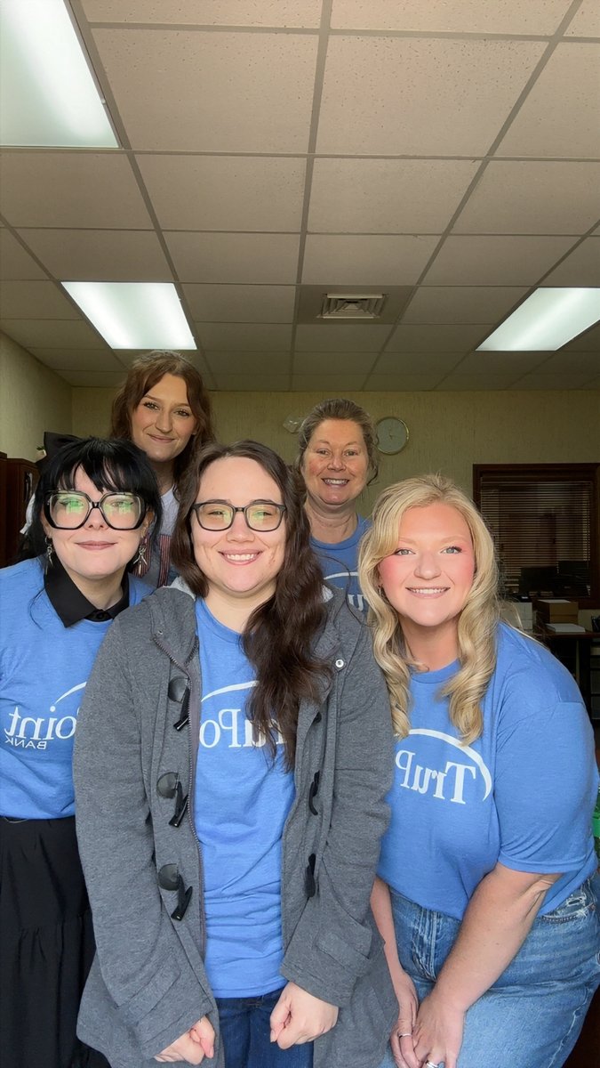 TruPointBank's tweet photo. The fun continues! We’re serving up treats, prizes, and a whole lot of gratitude for the best customers around! 🥳🇺🇸

#CustomerAppreciationDay 
#WeLoveOurCustomers 

Member FDIC https://t.co/qTZyu5fHME