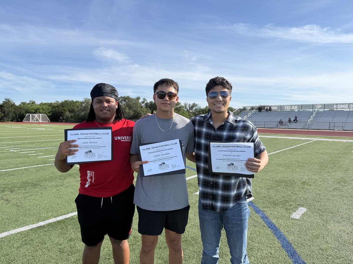 FbCougar's tweet photo. Thanks to Clark TX Football Club for awarding three $5,000 scholarships to our outstanding seniors as they continue their education. Once a Cougar, always a Cougar! https://t.co/w1EQDruiae