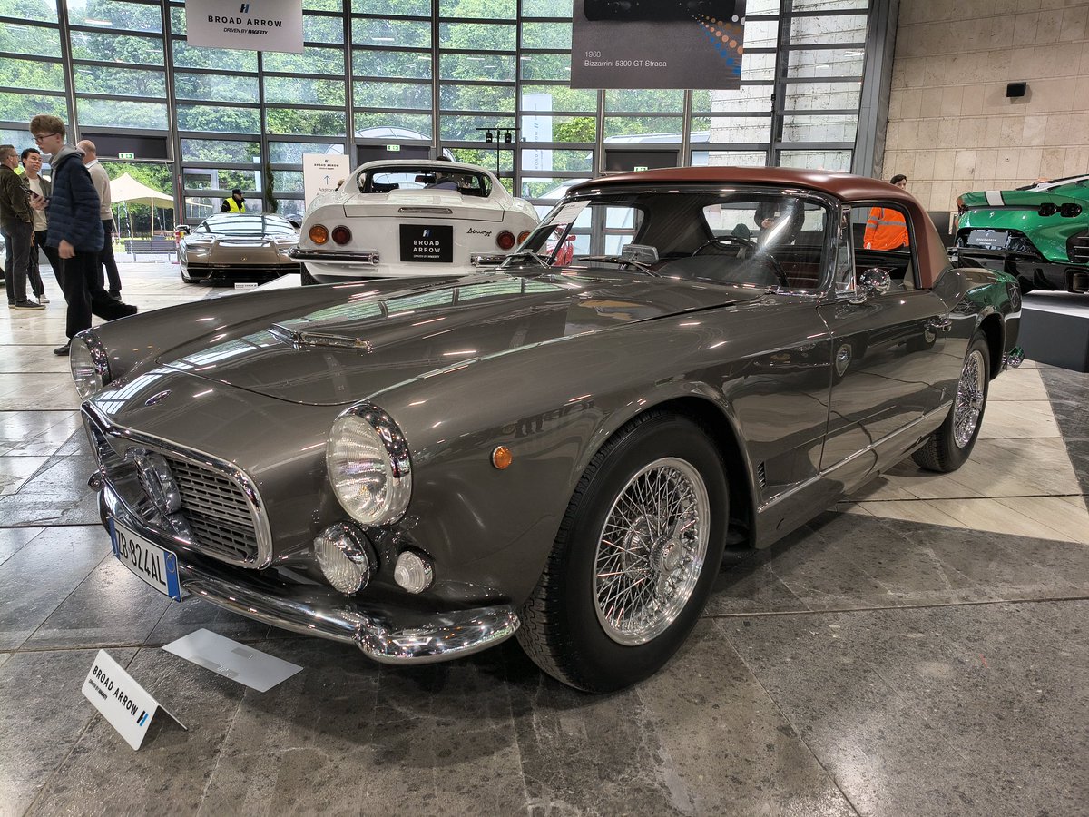 apeterbrown's tweet photo. Concorso d'Eleganza Villa d'Este  auction  preview this morning at @VillaErba before tomorrow's  Broad Arrow Auction  , some fantastic cars available to purchase https://t.co/70A3TwLrYD